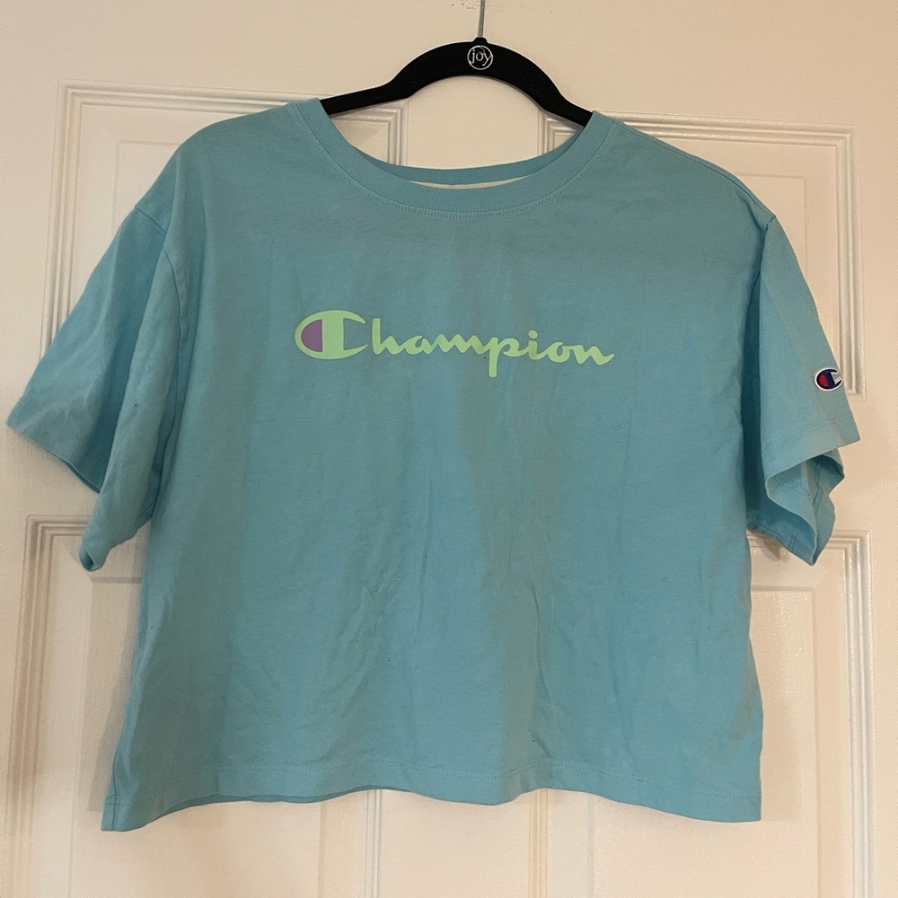 Champion Cropped Graphic Tee